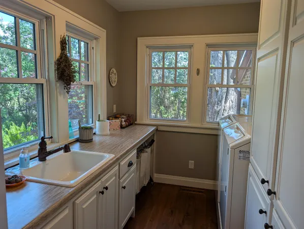 $929,000 | 109 Doty Street, Fremont, WI 54940