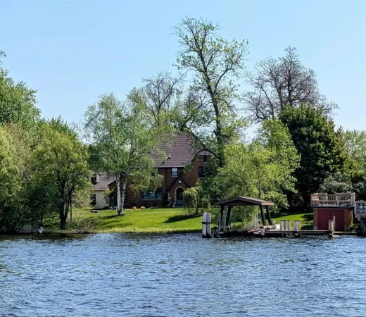 $929,000 | 109 Doty Street, Fremont, WI 54940