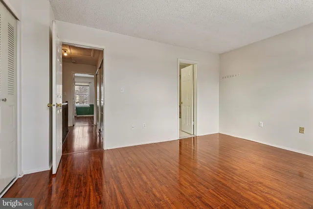 $2,400 | 8 Marsh Court, Lawrence Township, NJ 08648