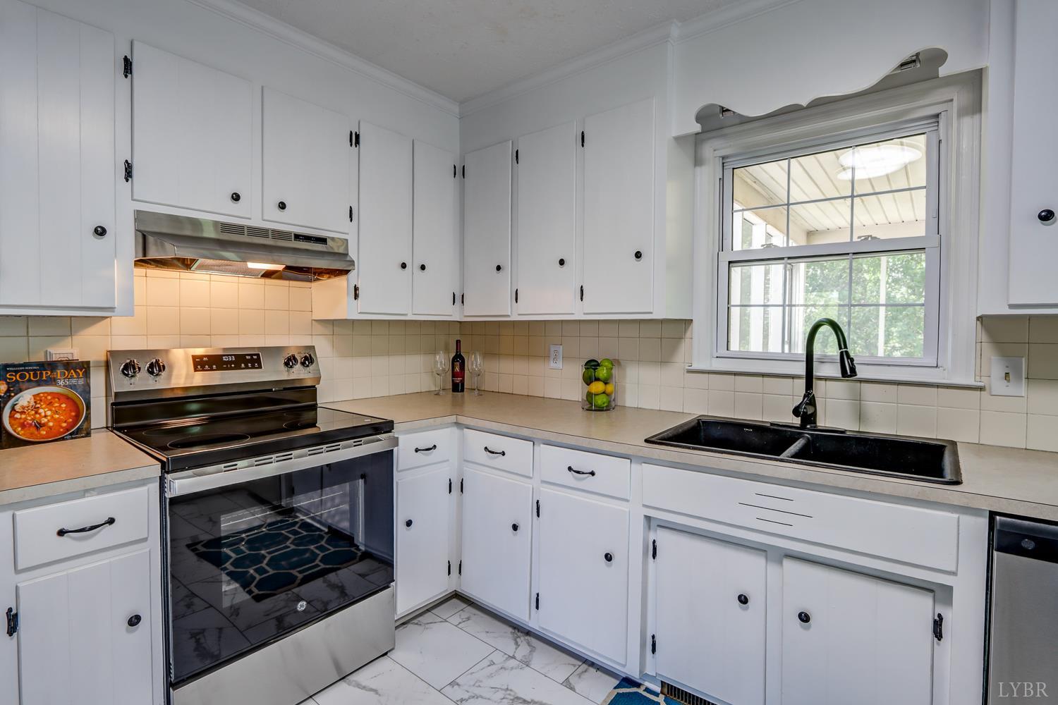 409 Sunnymeade Road Rustburg, VA 24588 - Photo 9 of 49