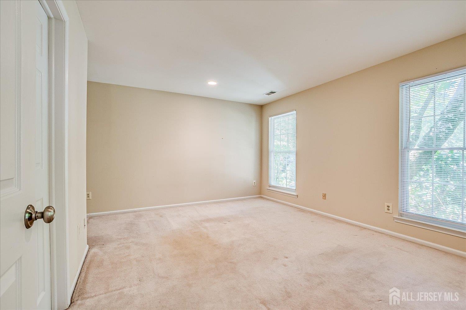 1801 Timber Oaks Road Edison, NJ 08820 - Photo 21 of 26