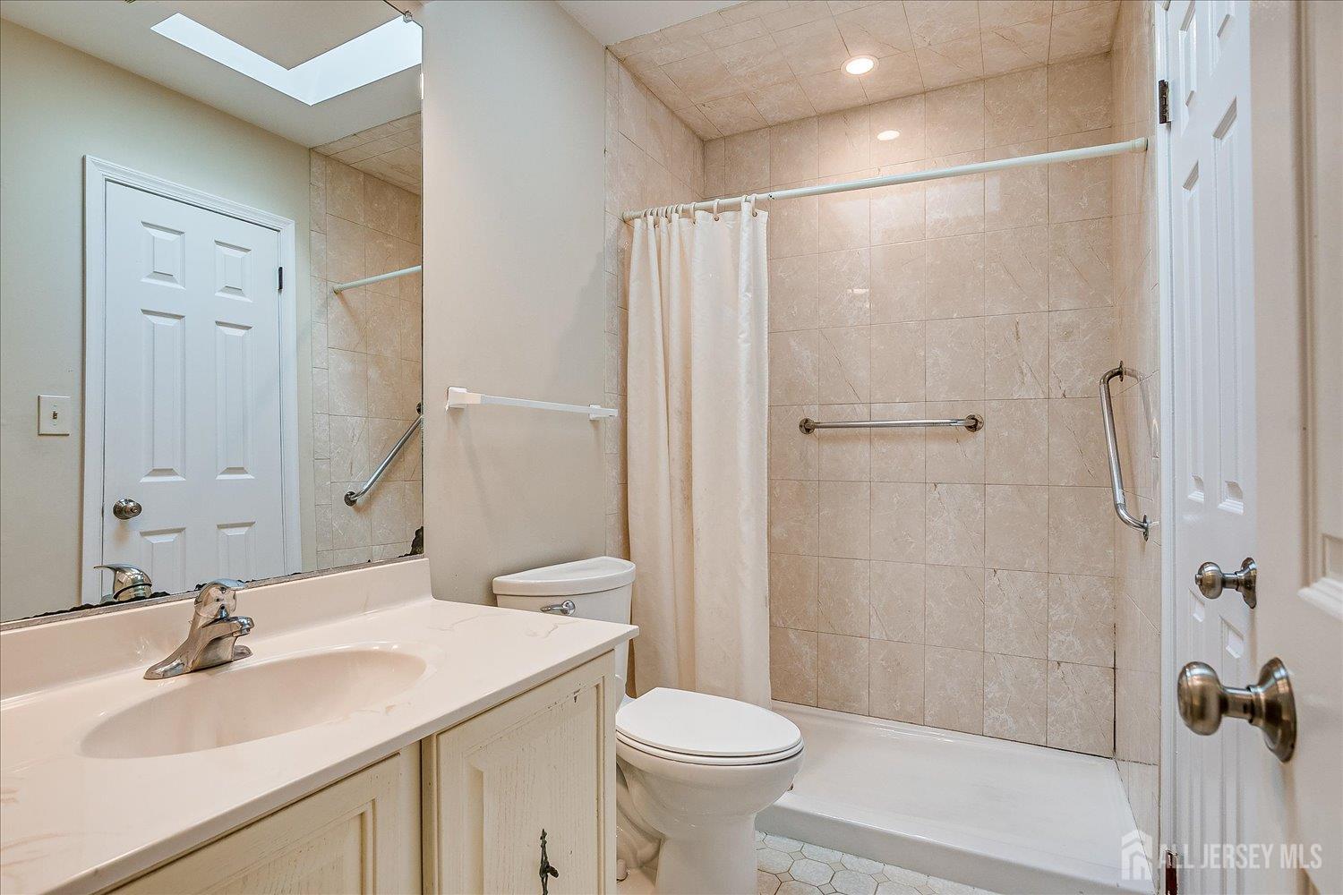 1801 Timber Oaks Road Edison, NJ 08820 - Photo 24 of 26