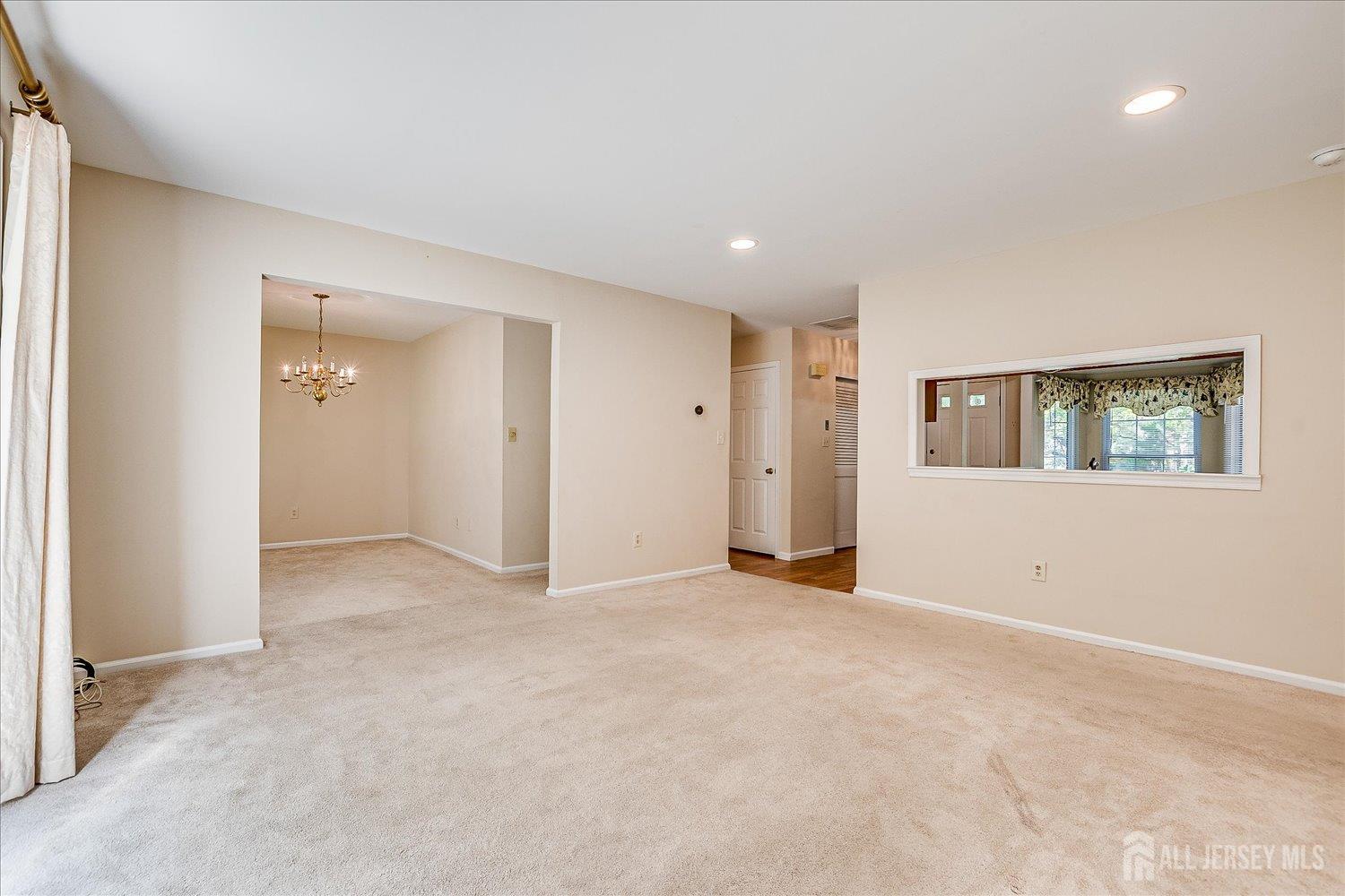 1801 Timber Oaks Road Edison, NJ 08820 - Photo 8 of 26