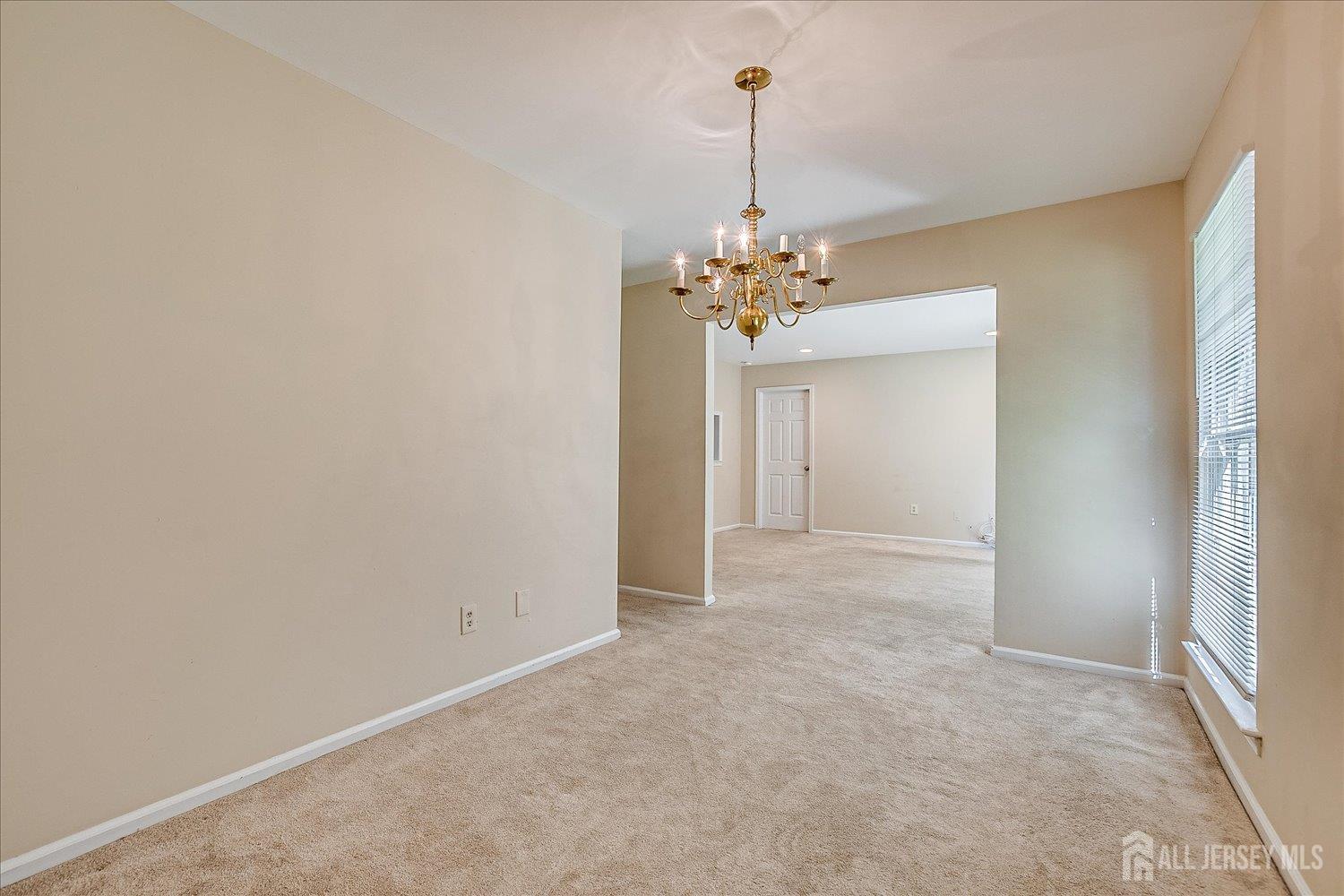 1801 Timber Oaks Road Edison, NJ 08820 - Photo 10 of 26