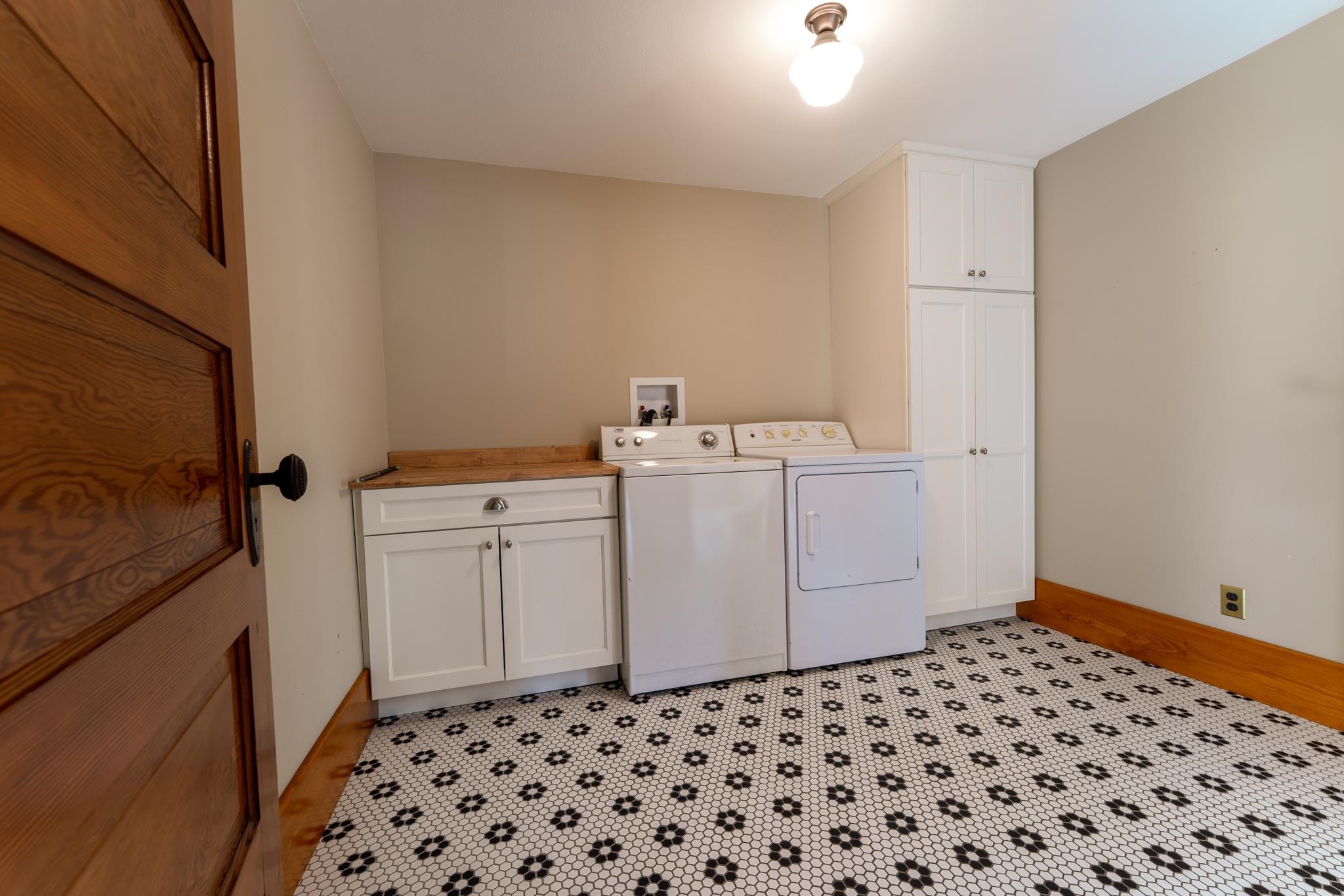 108 Canyon Street Lander, WY 82520 - Photo 21 of 43