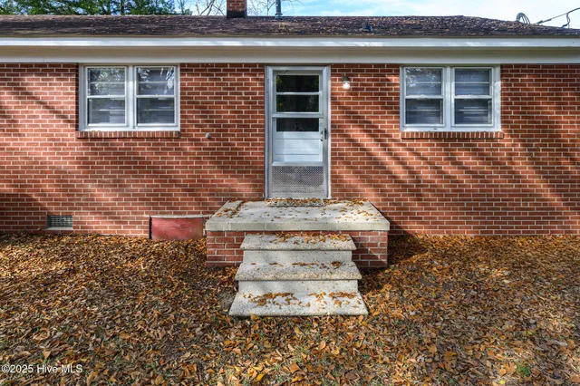 $170,000 | 517 Ruth Avenue, New Bern, NC 28560