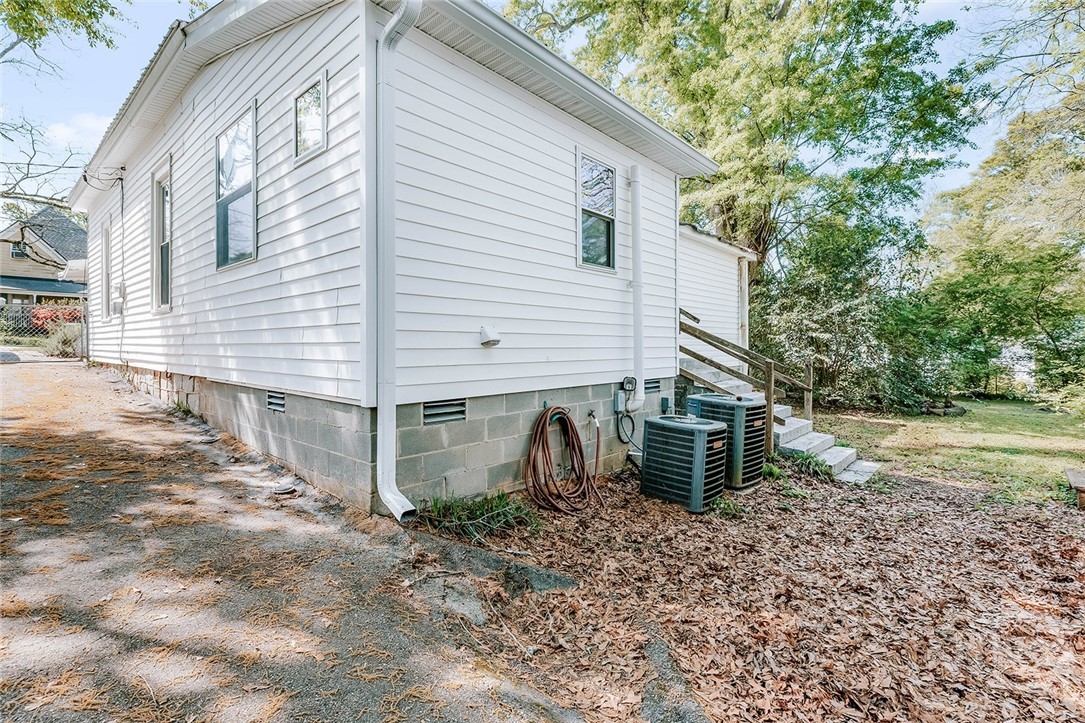 229 East Spring Street Crawford, GA 30630 - Photo 35 of 39