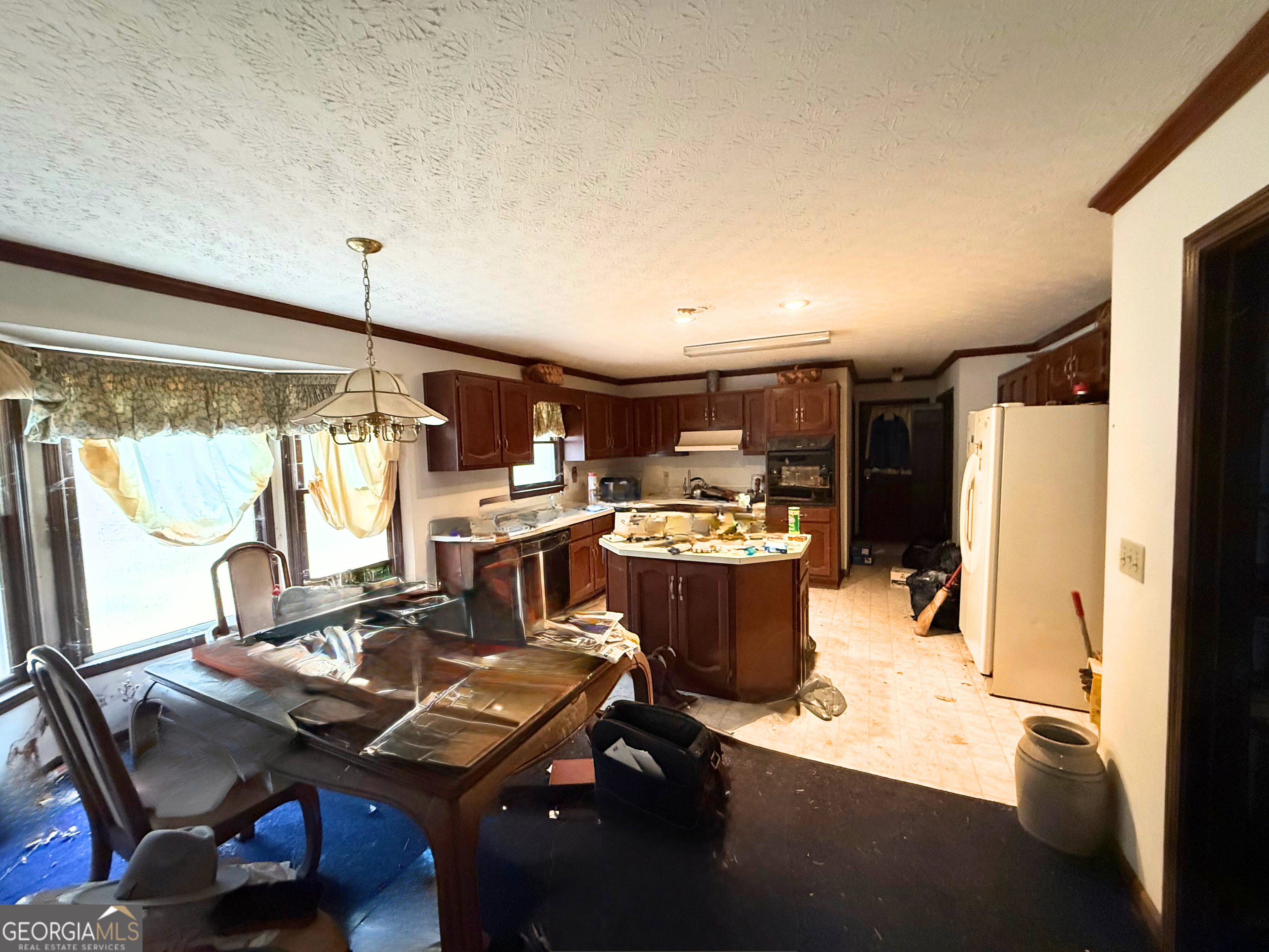 8872 Conners Road Villa Rica, GA 30180 - Photo 8 of 20 a room with furniture and window