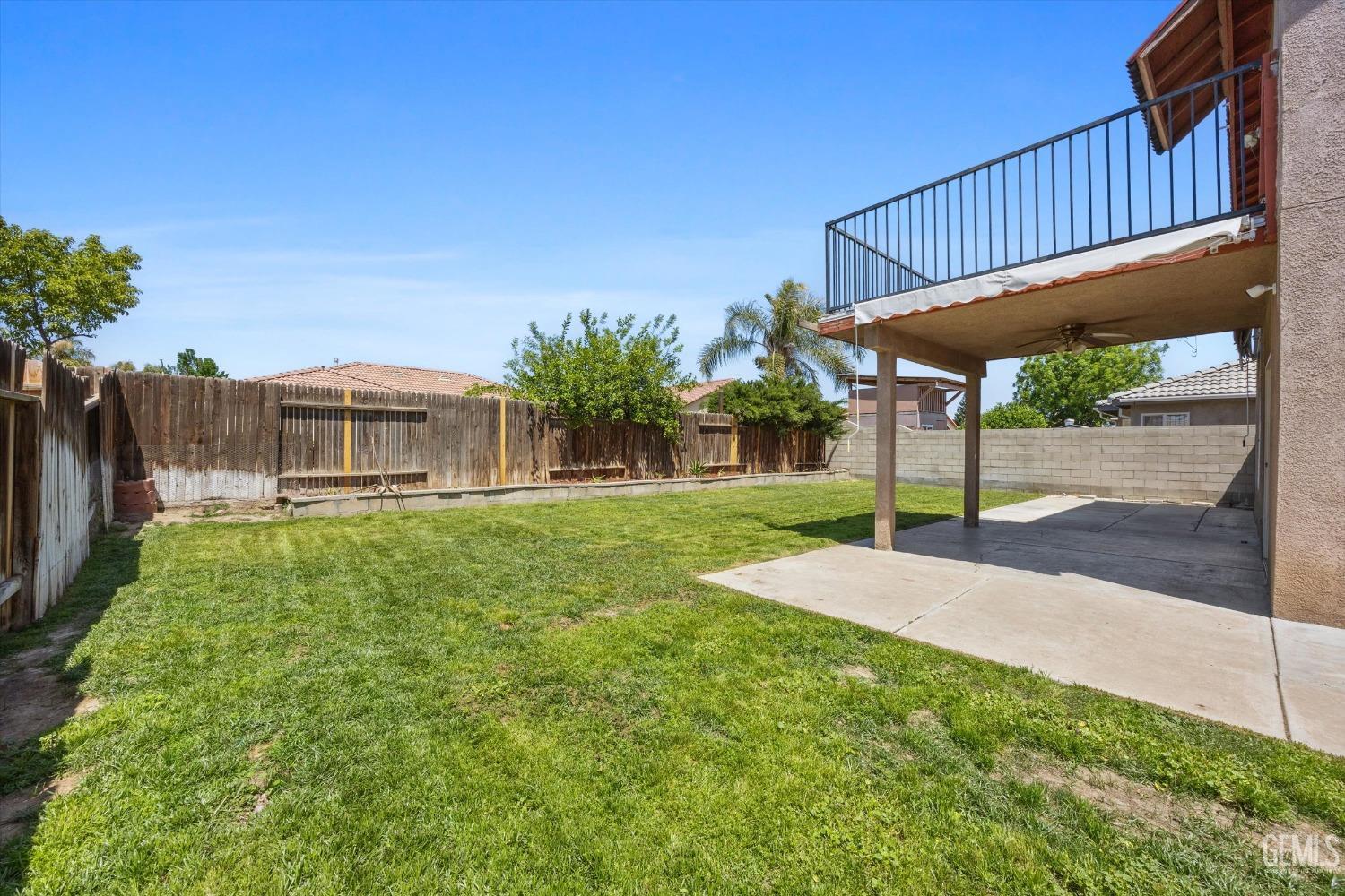 Undisclosed Address Bakersfield, CA 93313 - Photo 45 of 48 a view of a porch with a backyard