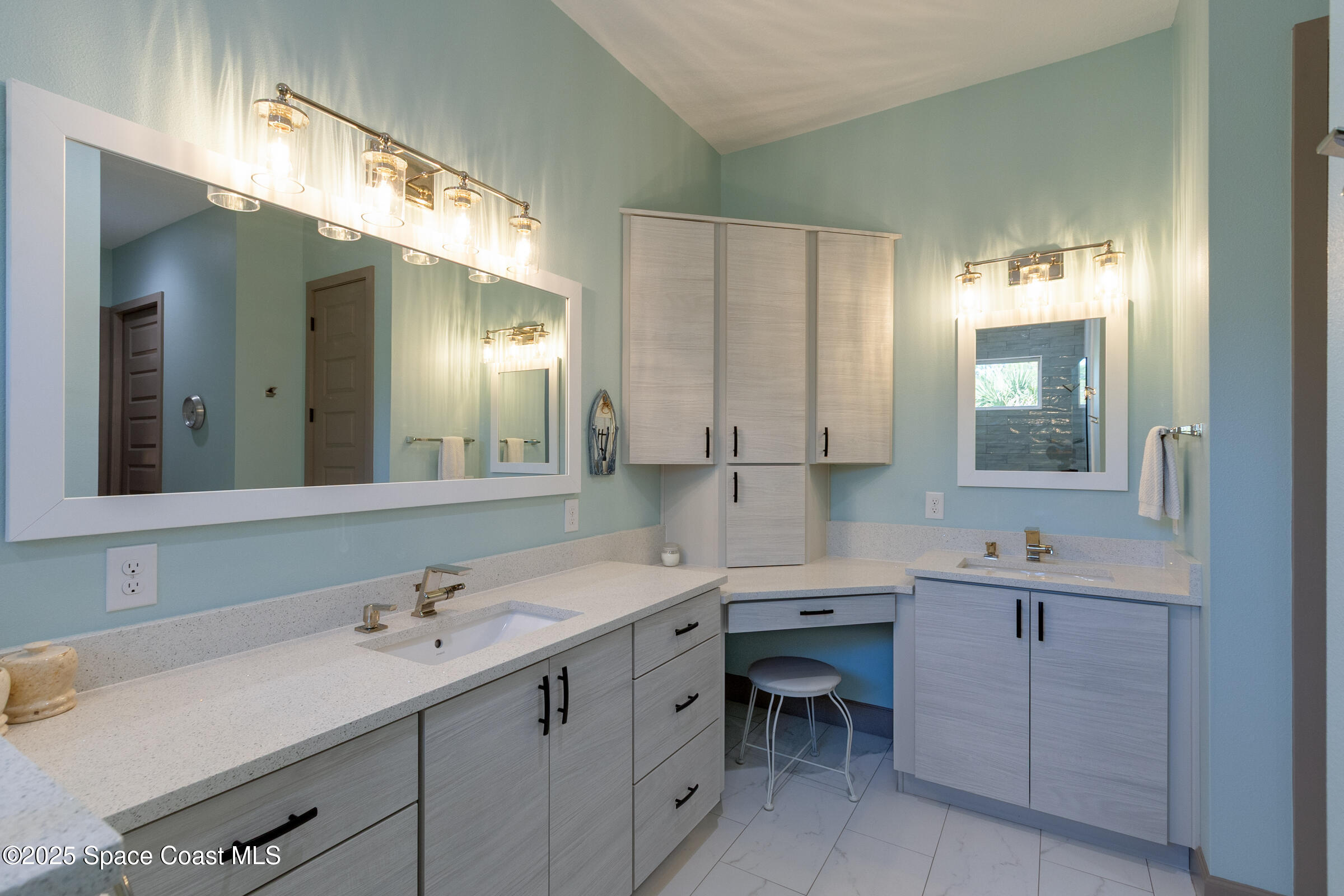 300 Pinto Lane Palm Bay, FL 32909 - Photo 28 of 70 300-Pinto-229.jpg-FULL