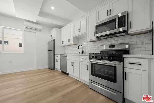 $3,700,000 | 8425 South Western Avenue, Los Angeles, CA 90047