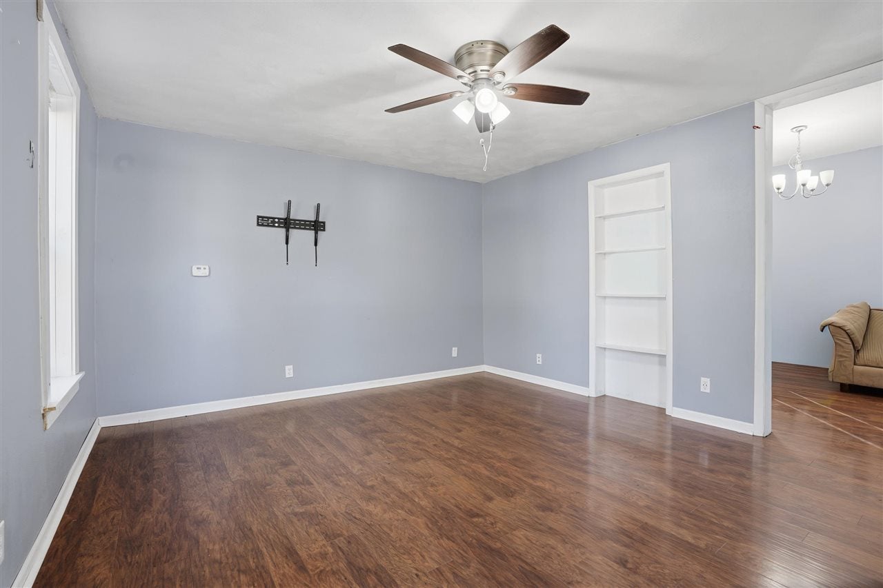 621 West 2nd Street Washington, IA 52353 - Photo 2 of 16 Gallery Image 2