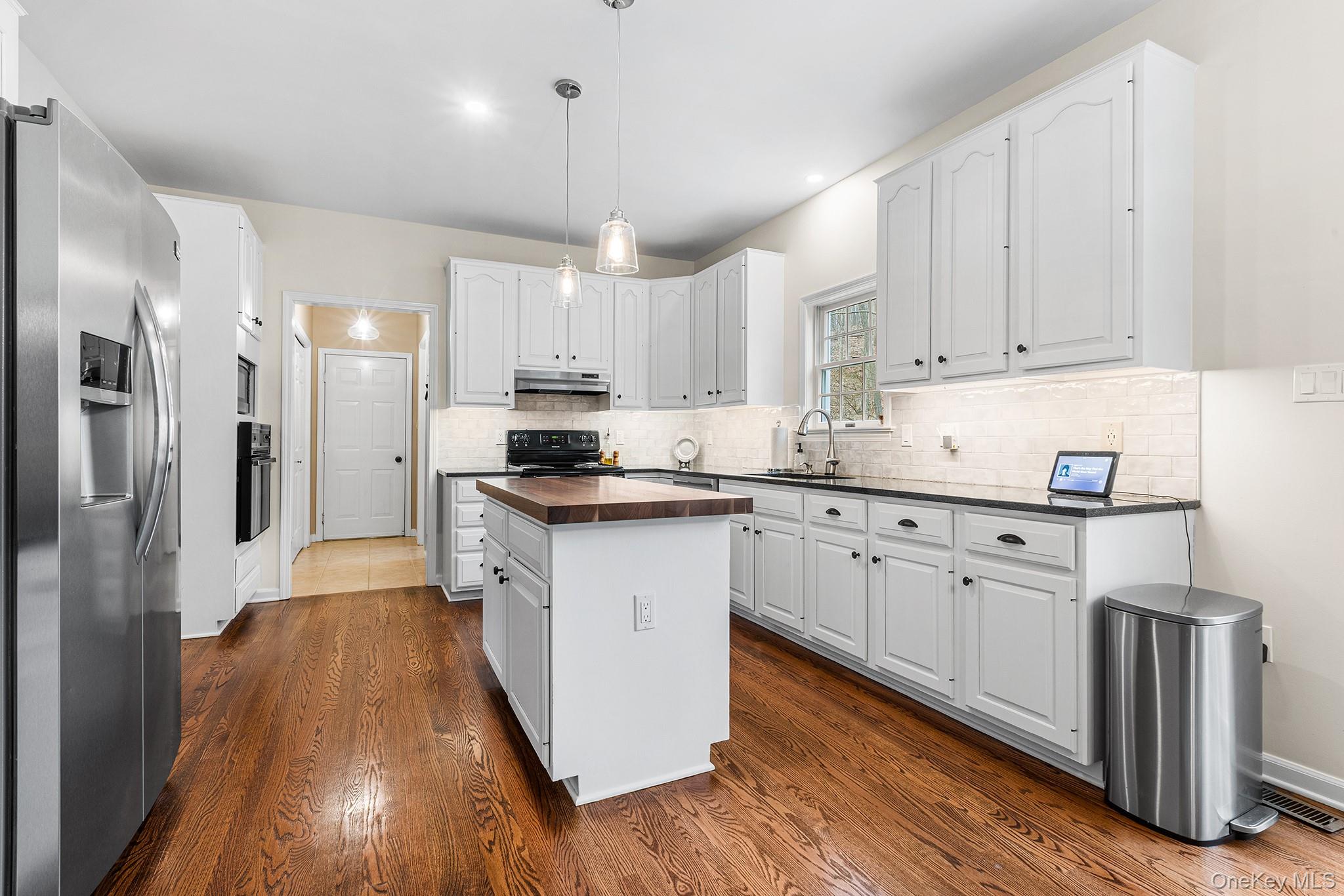 605 Eder Road Stormville, NY 12582 - Photo 9 of 40