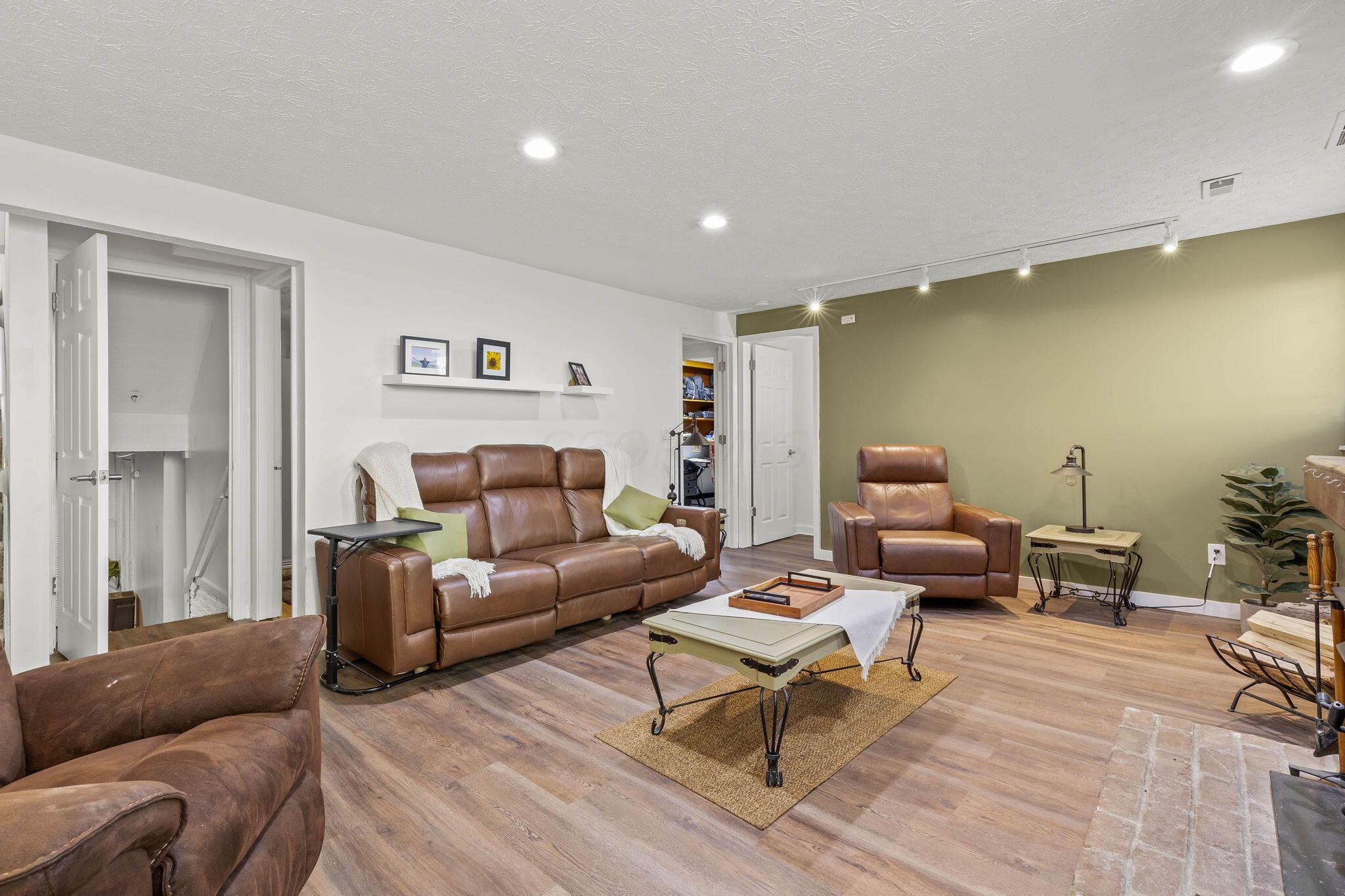 712 Cherrington Road Westerville, OH 43081 - Photo 26 of 45 Family Room