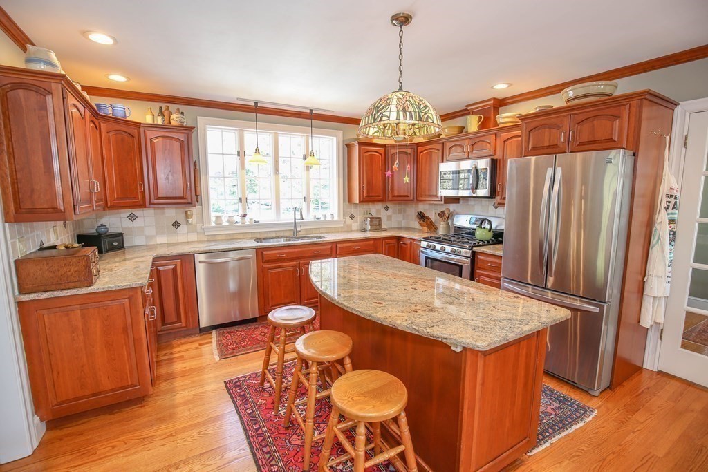 26 Coleman Road Groveland, MA 01834 - Photo 5 of 42 Gallery Image 5