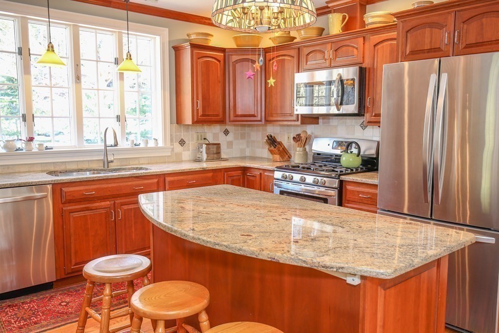 26 Coleman Road Groveland, MA 01834 - Photo 6 of 42 Gallery Image 6