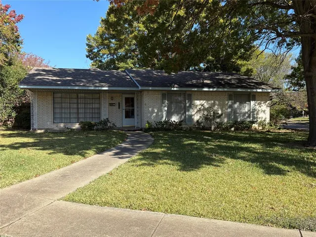 $2,000 | 3722 Tulane Circle, Garland, TX 75043