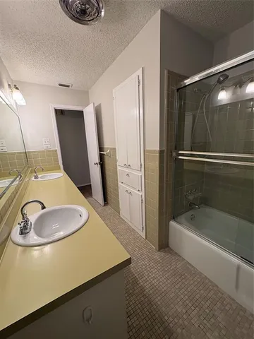 $2,000 | 3722 Tulane Circle, Garland, TX 75043