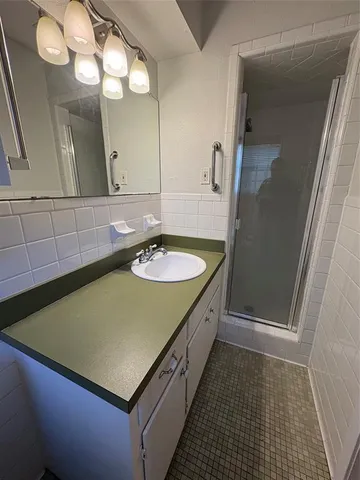 $2,000 | 3722 Tulane Circle, Garland, TX 75043