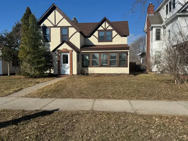 $279,000 | 1019 Beltrami Avenue Northwest, Bemidji, MN 56601