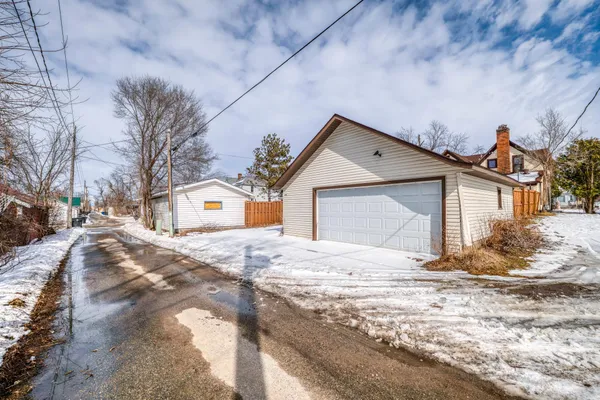 $279,000 | 1019 Beltrami Avenue Northwest, Bemidji, MN 56601