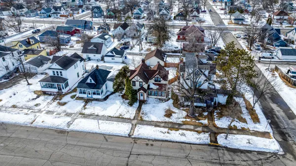 $279,000 | 1019 Beltrami Avenue Northwest, Bemidji, MN 56601