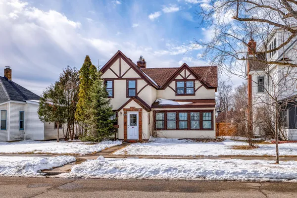 $279,000 | 1019 Beltrami Avenue Northwest, Bemidji, MN 56601