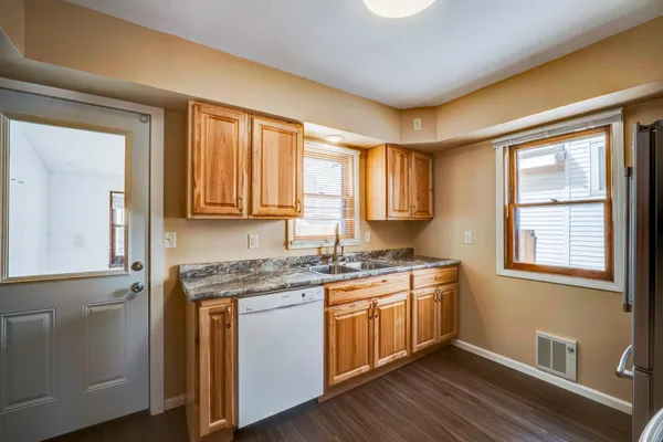 $279,000 | 1019 Beltrami Avenue Northwest, Bemidji, MN 56601