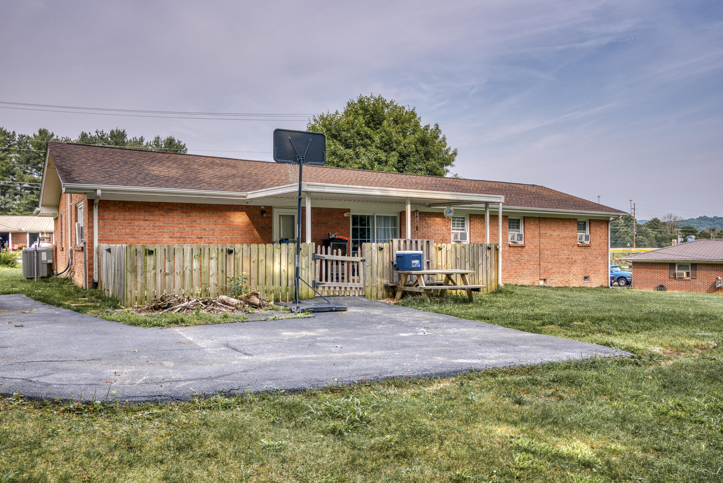 148 Hassen Heights Road Bristol, VA 24201 - Photo 15 of 26 148-Hassen-Heights-Bristol-VA Highlands-