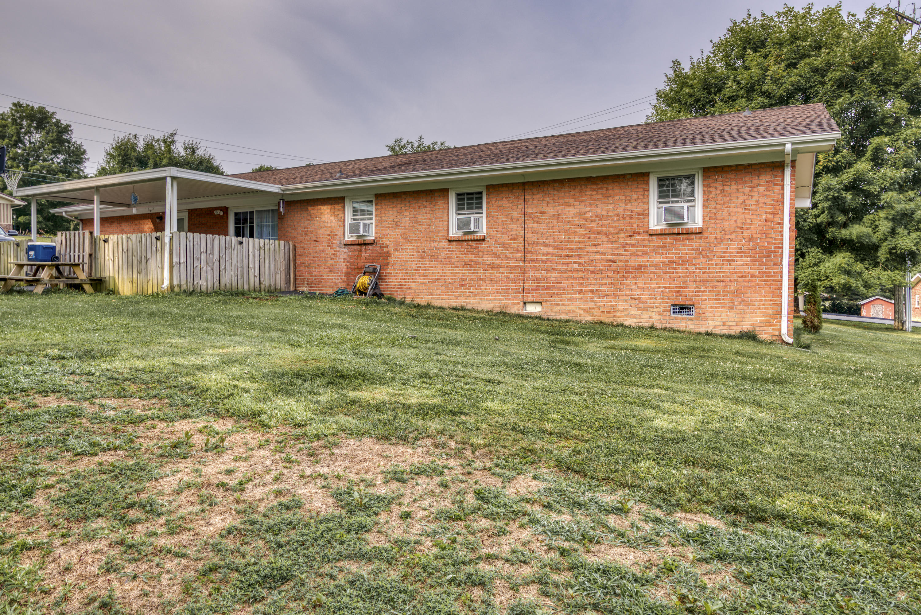 148 Hassen Heights Road Bristol, VA 24201 - Photo 17 of 26 148-Hassen-Heights-Bristol-VA Highlands-