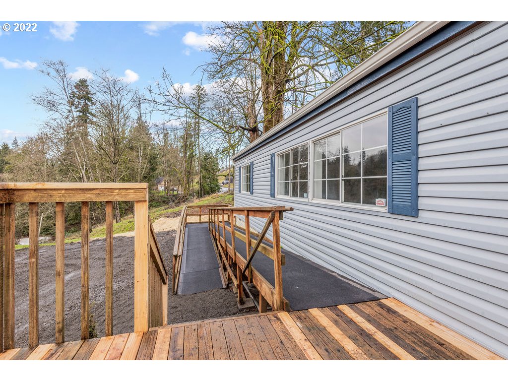 520 Clark Creek Road Longview, WA 98632 - Photo 2 of 32 Gallery Image 2
