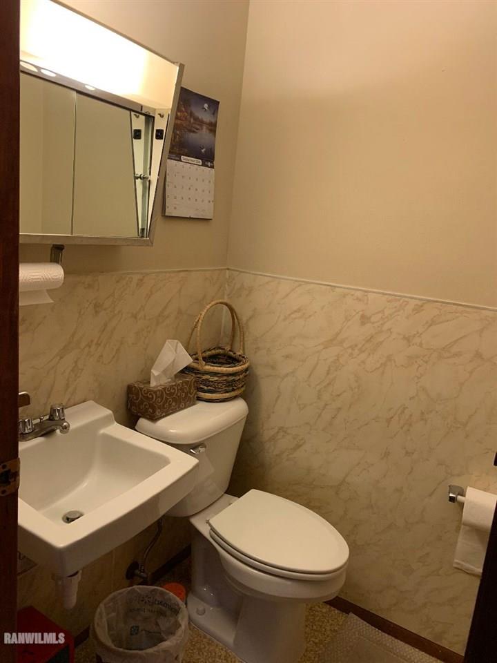1747 North Ridge Drive Freeport, IL 61032 - Photo 18 of 19 Gallery Image 18