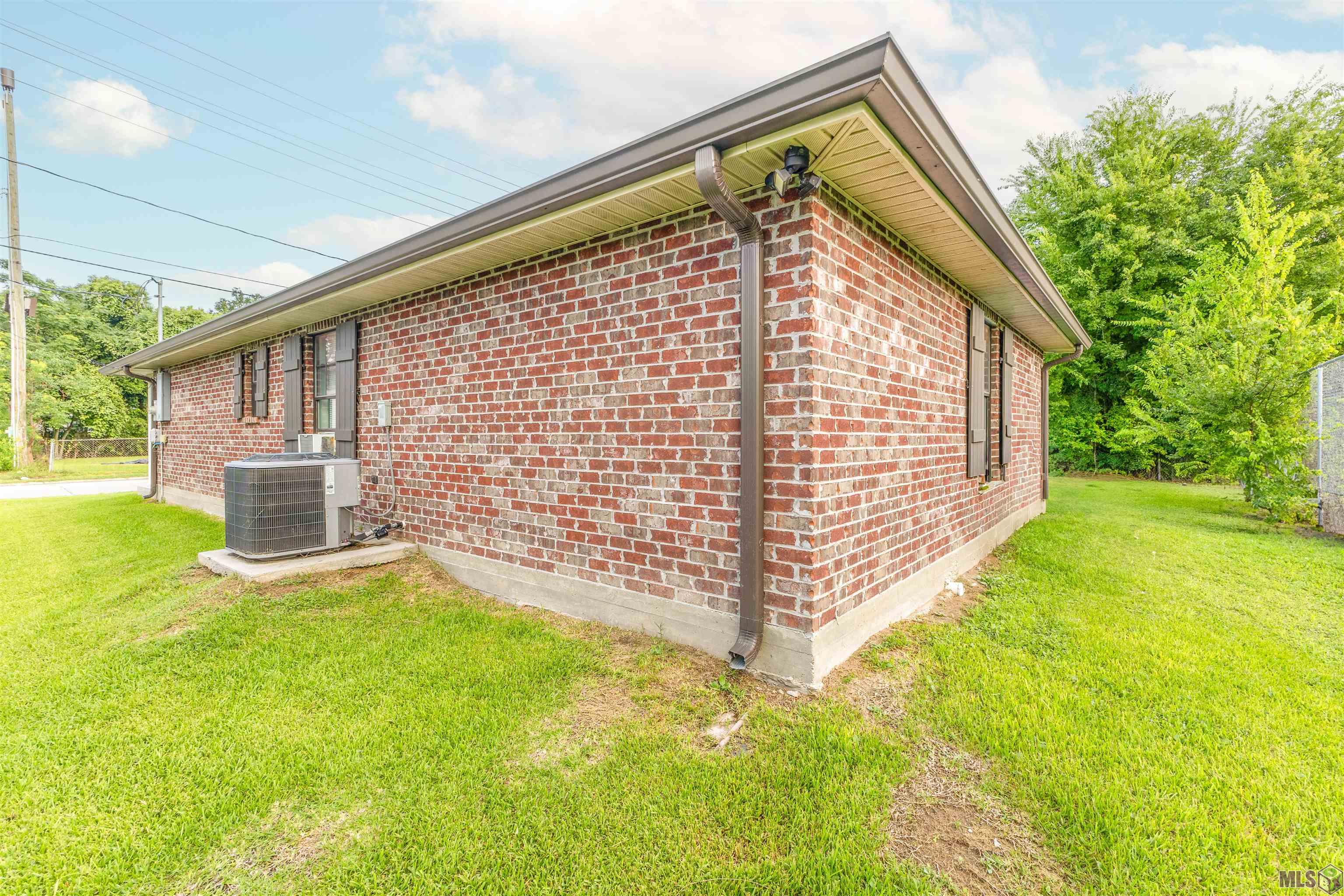 207 Authement Street Houma, LA 70363 - Photo 3 of 8