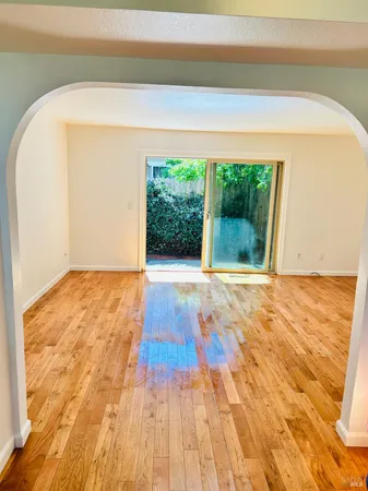 $389,999 | 29 Front Street, Unit C, Healdsburg, CA 95448