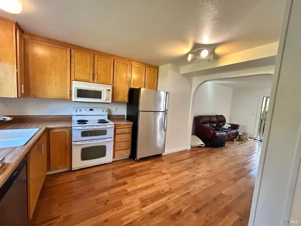 $389,999 | 29 Front Street, Unit C, Healdsburg, CA 95448