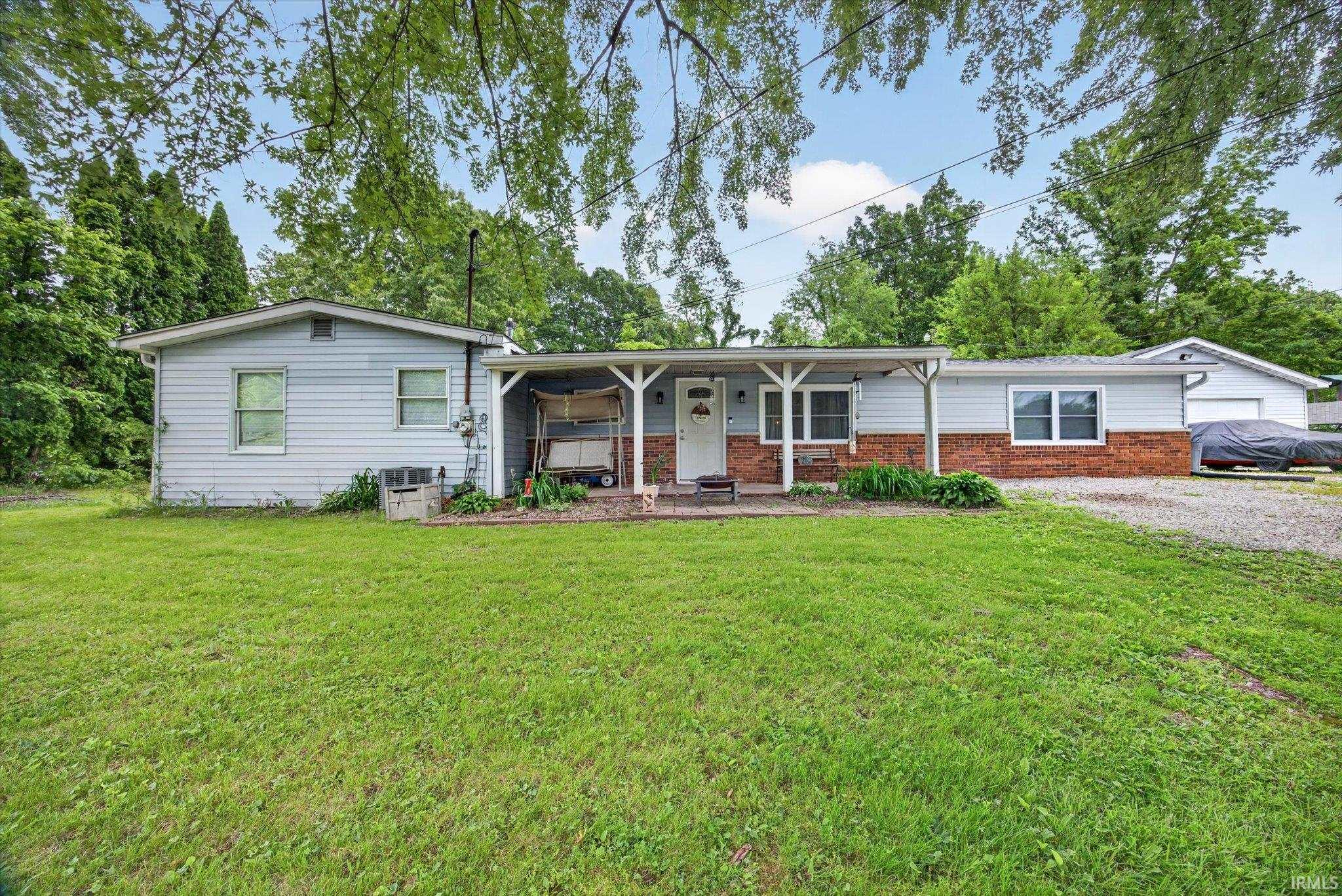 4013 East Boltinghouse Road Bloomington, IN 47408 - Photo 3 of 32