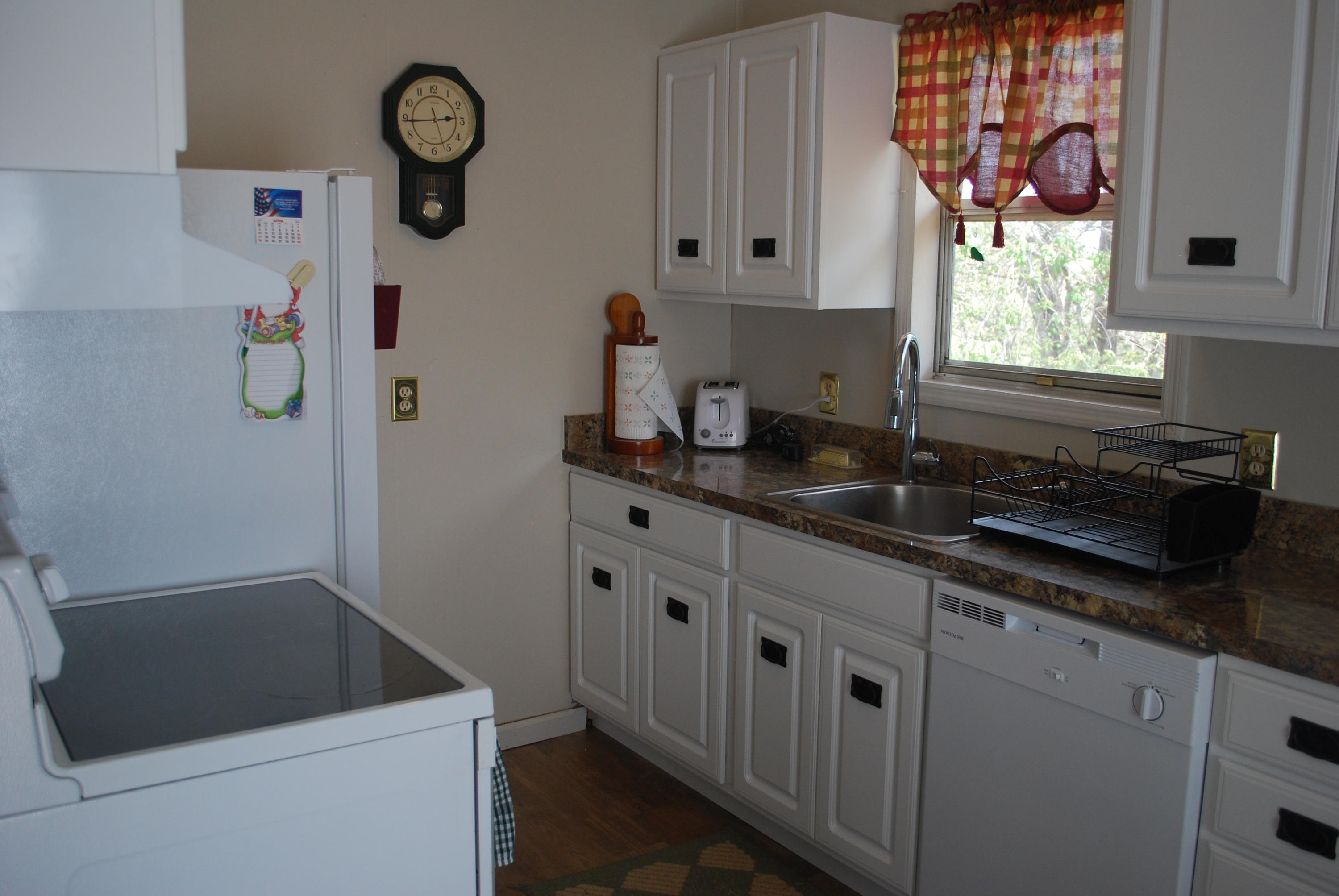 1294 Feldspar Road Bedford, VA 24523 - Photo 4 of 12 DSC_0093