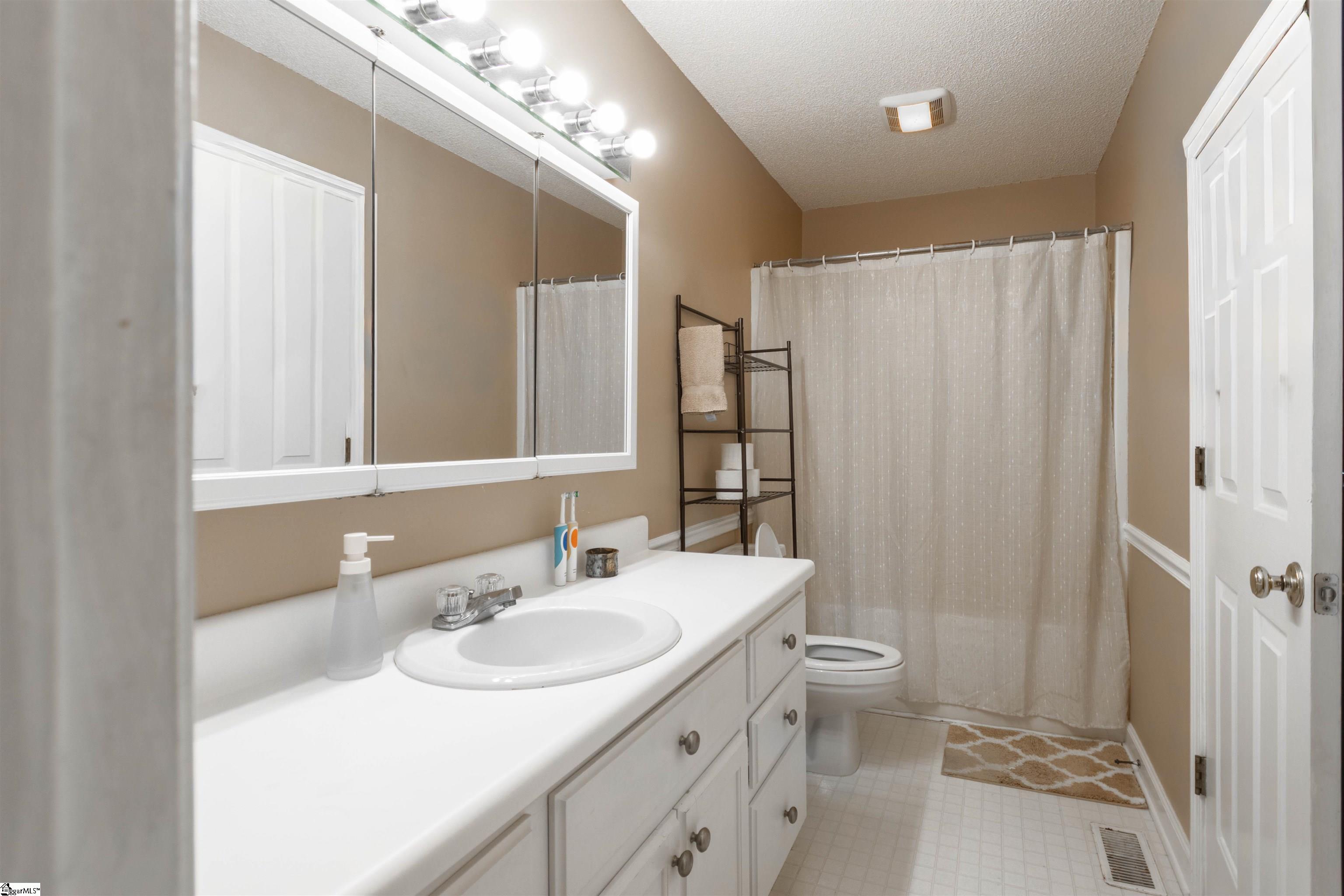 107 Boulder Creek Way Greer, SC 29651 - Photo 19 of 22