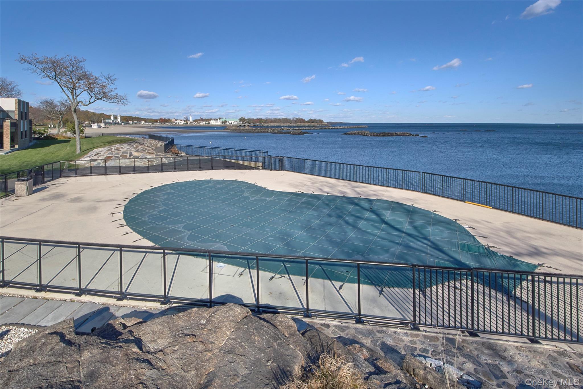 21 Waters Edge, Unit 21 Rye, NY 10580 - Photo 24 of 29 a view of outdoor space and yard