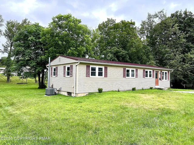 $279,900 | 182 State Street, East Stroudsburg, PA 18301