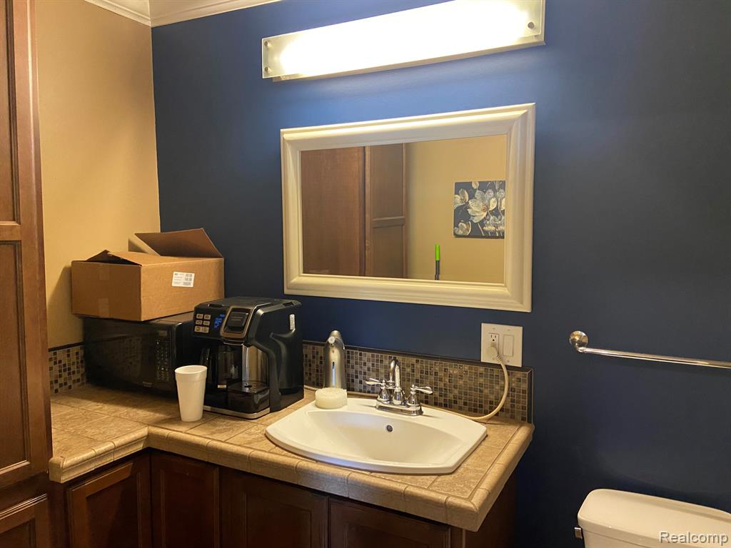 47095 Ryan Road Shelby, MI 48317 - Photo 12 of 12