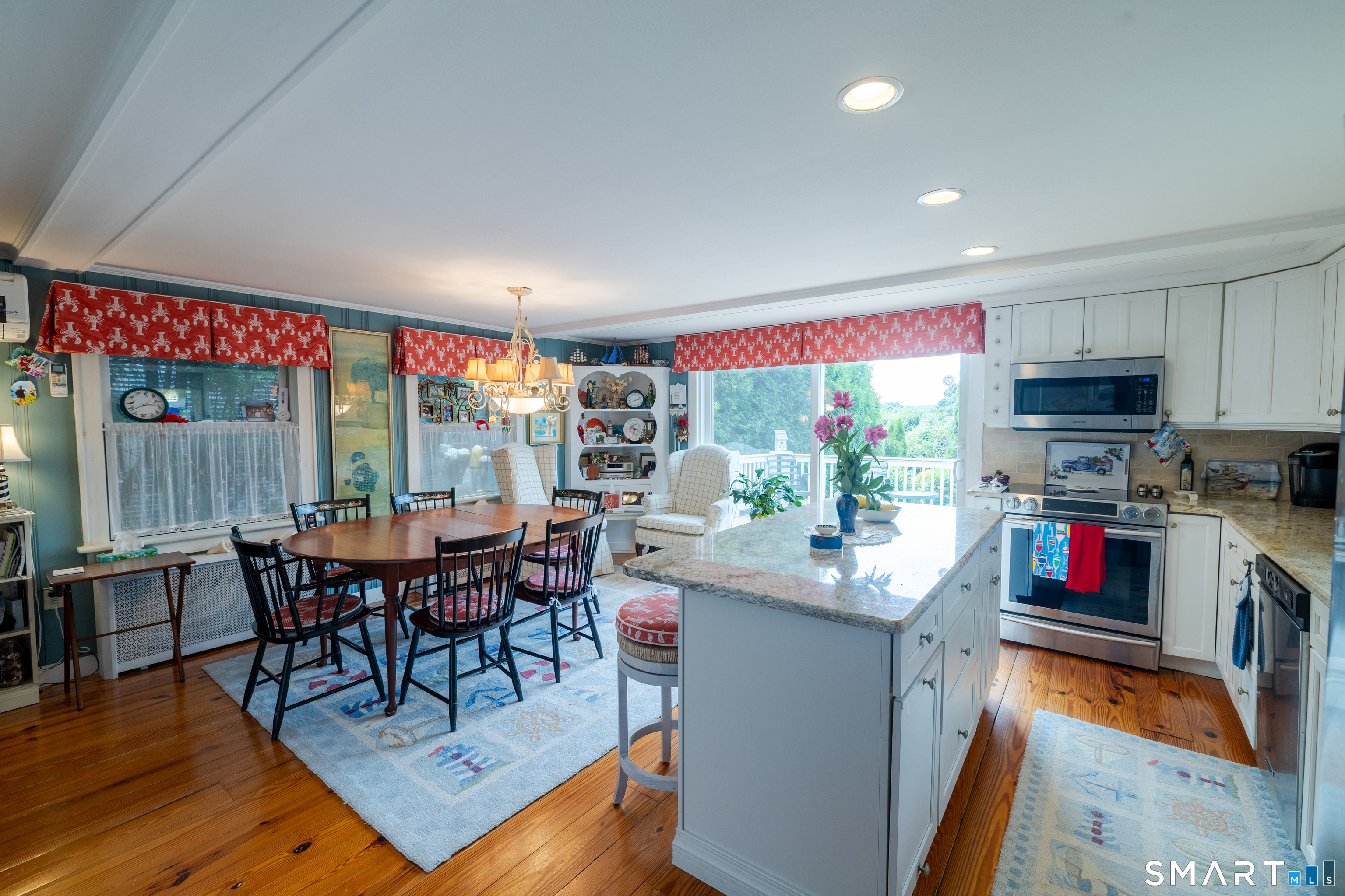14 Ridge Road Groton, CT 06340 - Photo 13 of 29