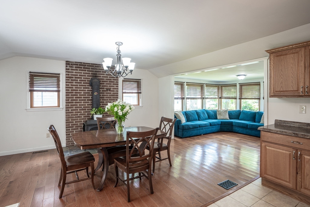 6 Knoll Road Hopkinton, MA 01748 - Photo 12 of 34 Gallery Image 12