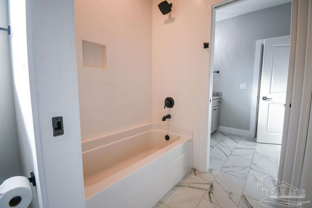 5356 Barbarosa Road Gulf Breeze, FL 32563 - Photo 13 of 43 Gallery Image 13