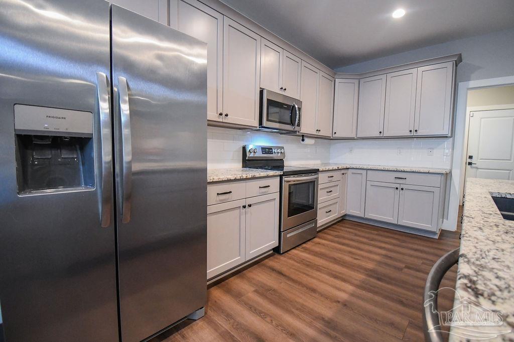 5356 Barbarosa Road Gulf Breeze, FL 32563 - Photo 8 of 43 Gallery Image 8