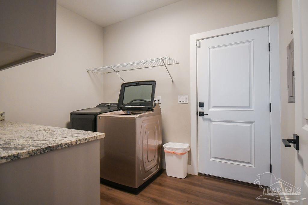 5356 Barbarosa Road Gulf Breeze, FL 32563 - Photo 9 of 43 Gallery Image 9