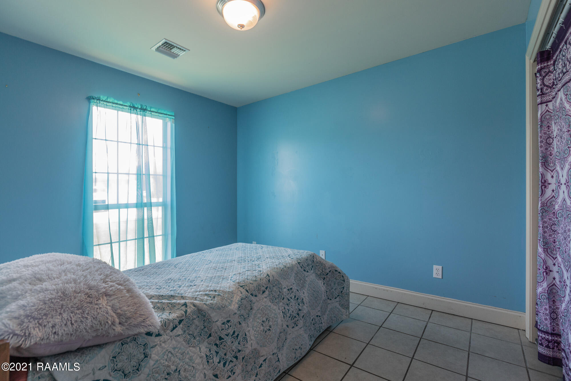 1044 Huval Road Breaux Bridge, LA 70517 - Photo 14 of 22 Guest Bedroom 1