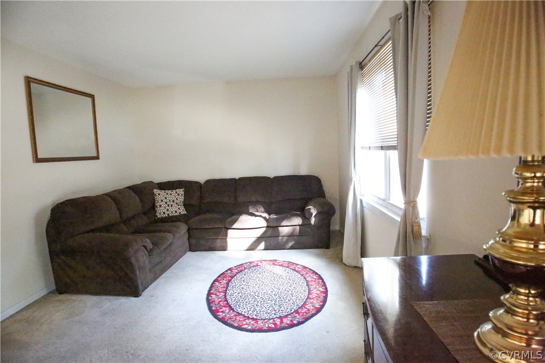 430 Marblethorpe Road North Chesterfield, VA 23236 - Photo 6 of 24 Gallery Image 6