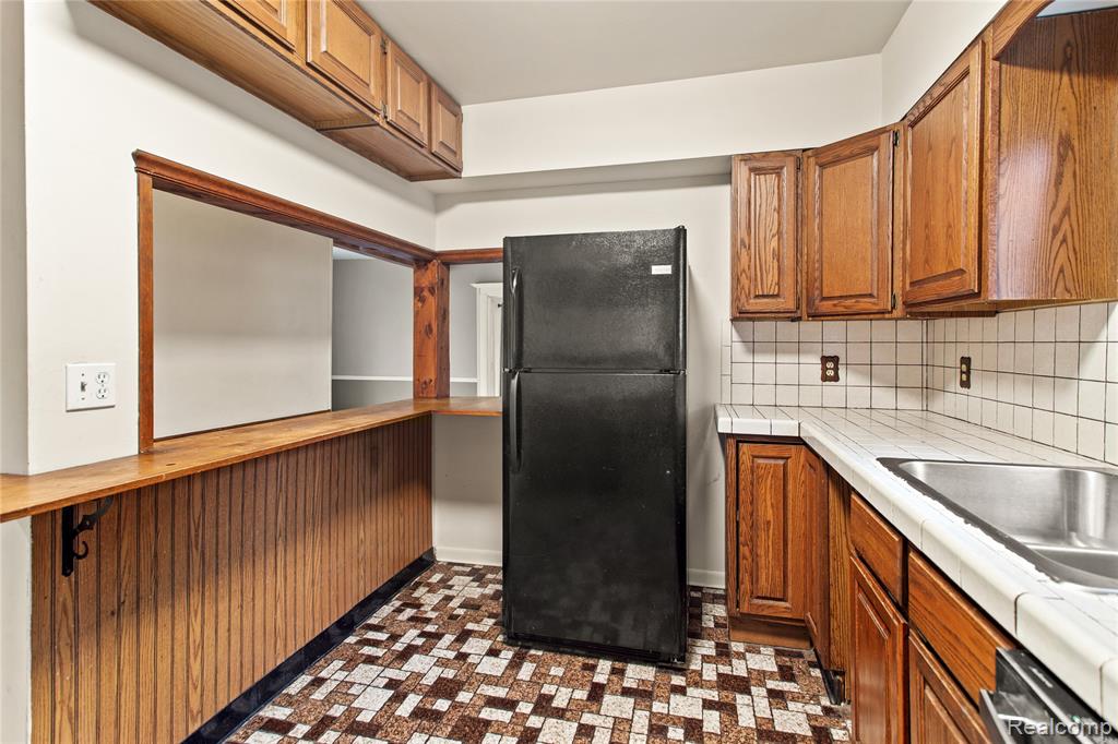 225 West Ridge Street Owosso, MI 48867 - Photo 40 of 46