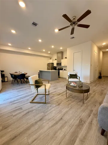 $2,350 | 9609 Habitat Street, Houston, TX 77075